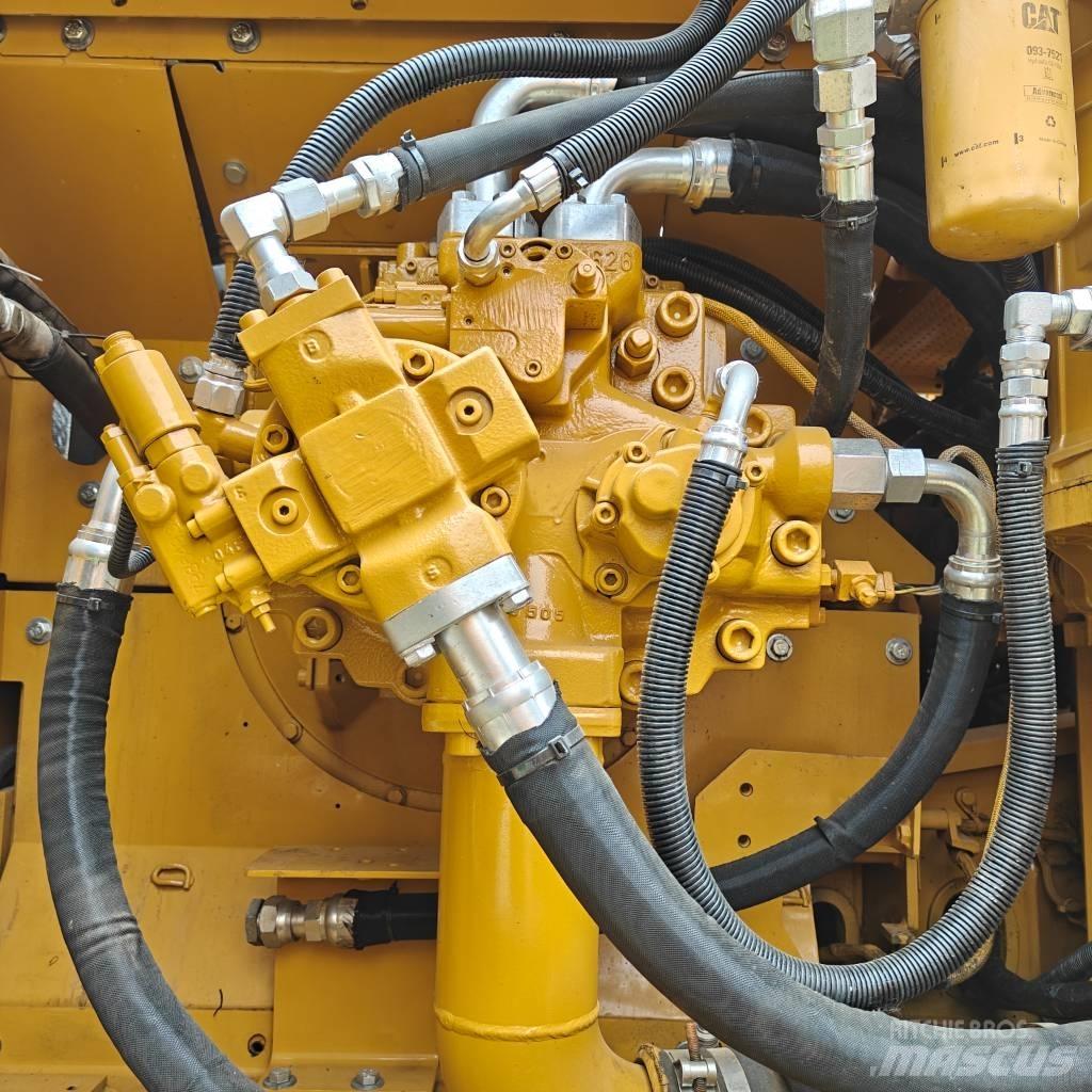 CAT 336D2 Telakaivukoneet