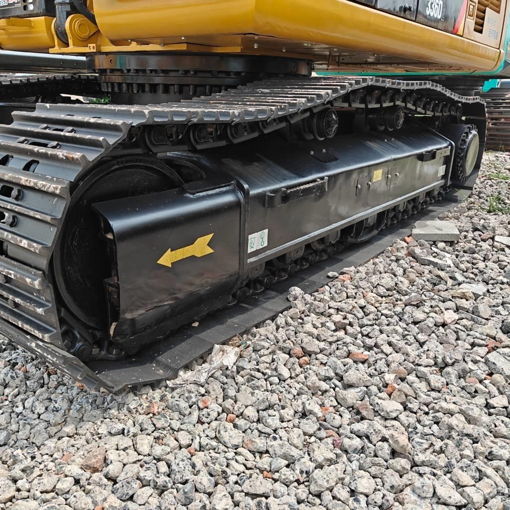CAT 336D2 Telakaivukoneet