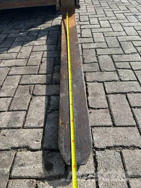 Kalmar DCD 80-6 Dieseltrukit