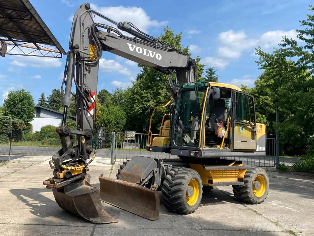 Komatsu EW 140 C Pyöräkaivukoneet