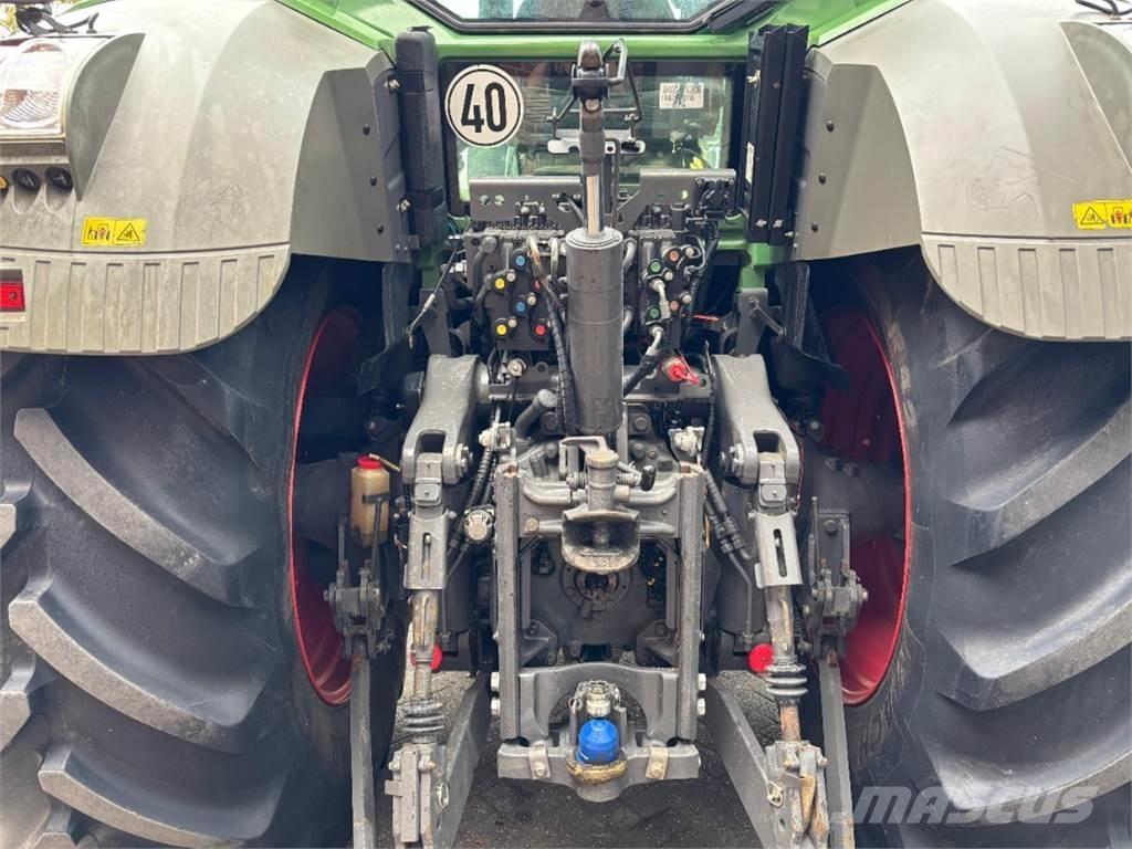 Fendt 828 Vario Traktorit