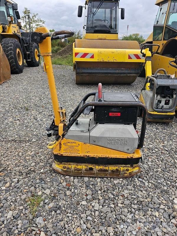 Wacker DPU4045H Tärylevyt