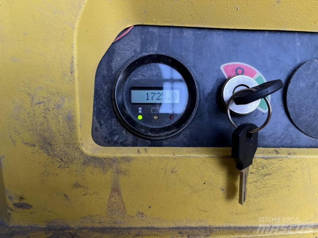 Hyster P1.8 Lavansiirtotrukit