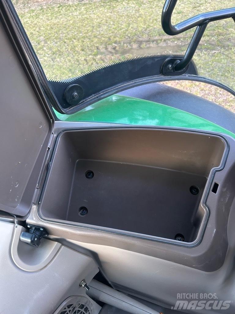 John Deere 6140 R Traktorit