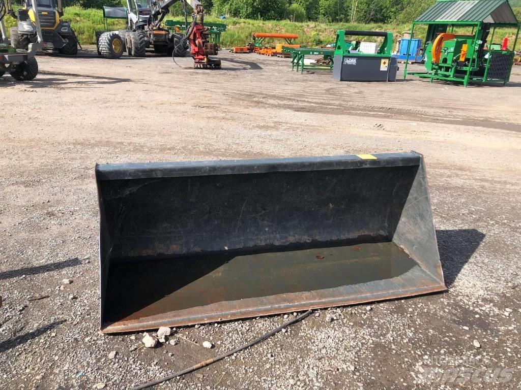 MX 200 Bucket Etukuormaimen varusteet