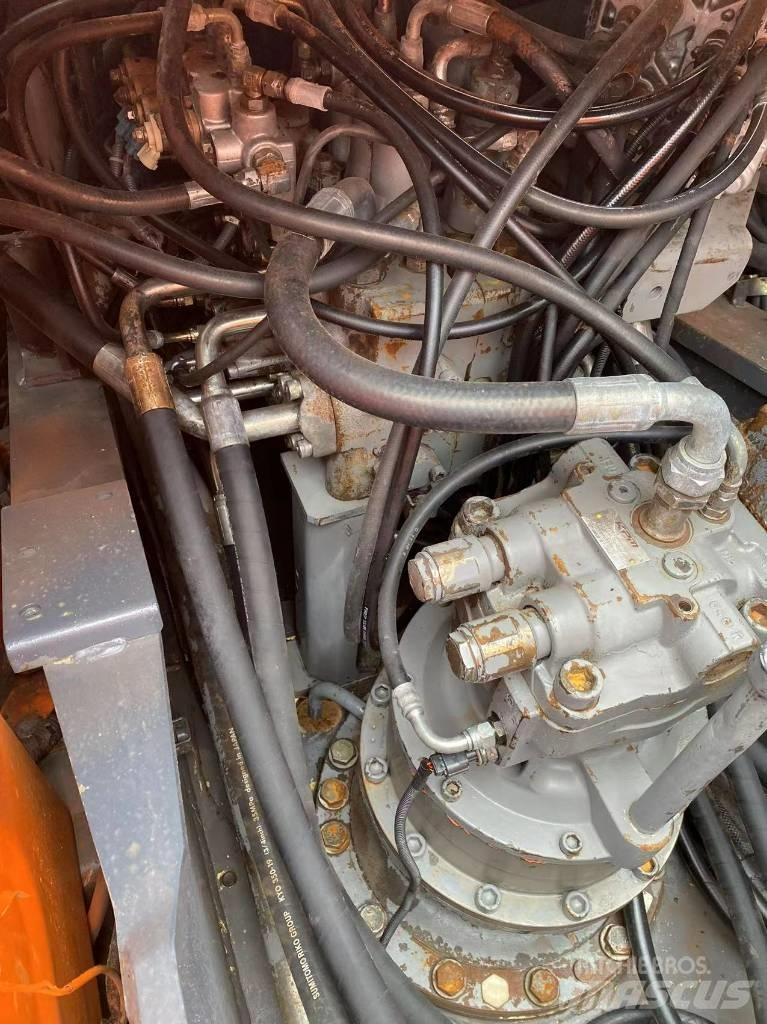 Hitachi ZX 210 Telakaivukoneet