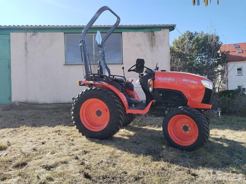 Kubota B2261 H Rops Taajamatraktorit