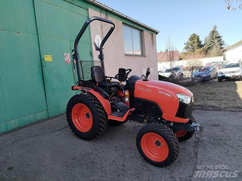 Kubota B2261 H Rops Taajamatraktorit