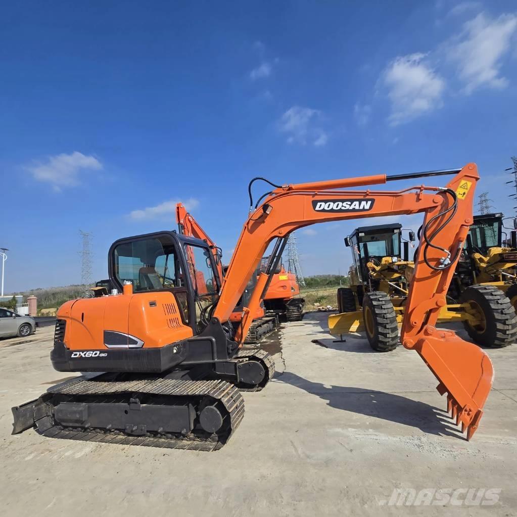 Doosan DX 60-9C Minikaivukoneet < 7t