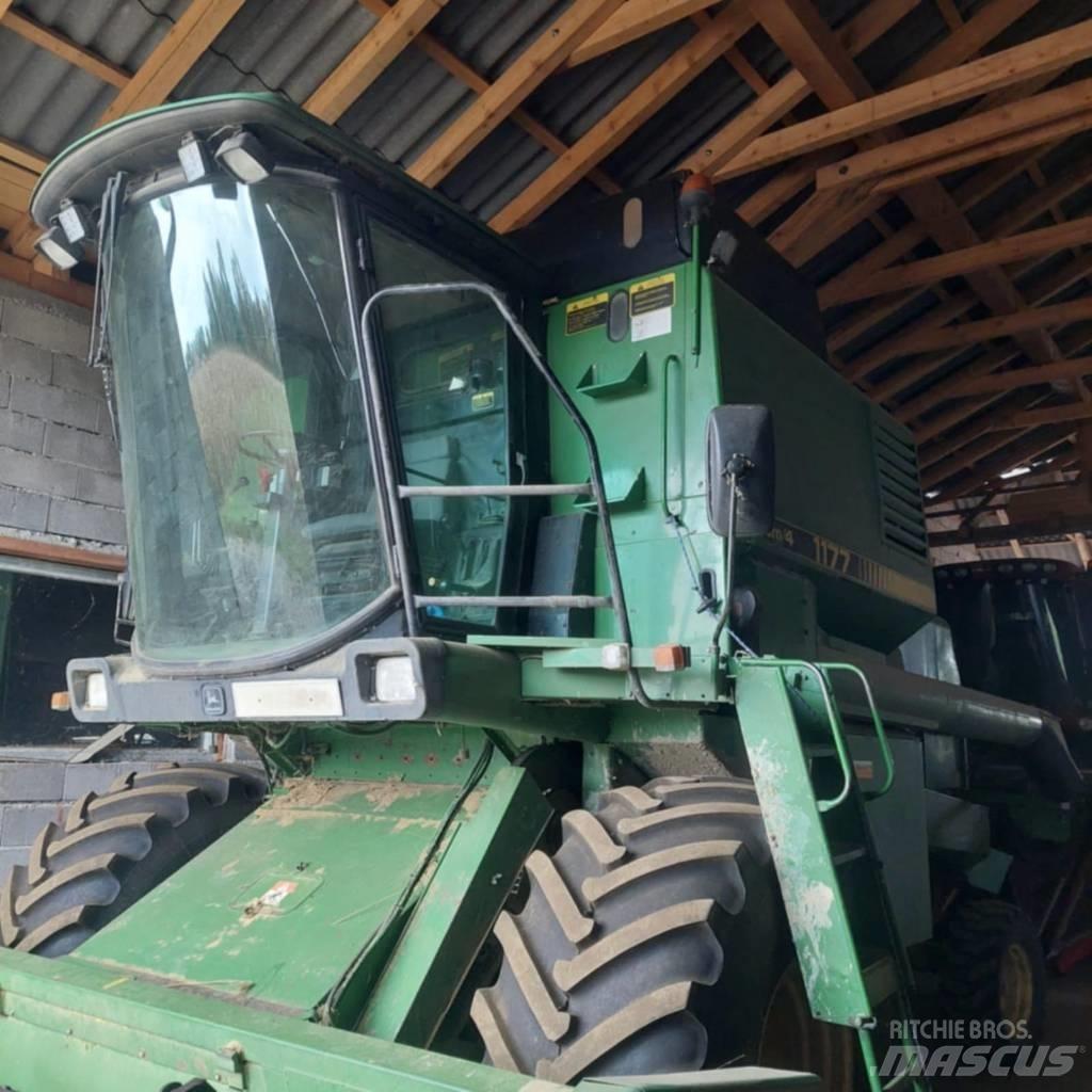 John Deere 1177 Leikkuupuimurit
