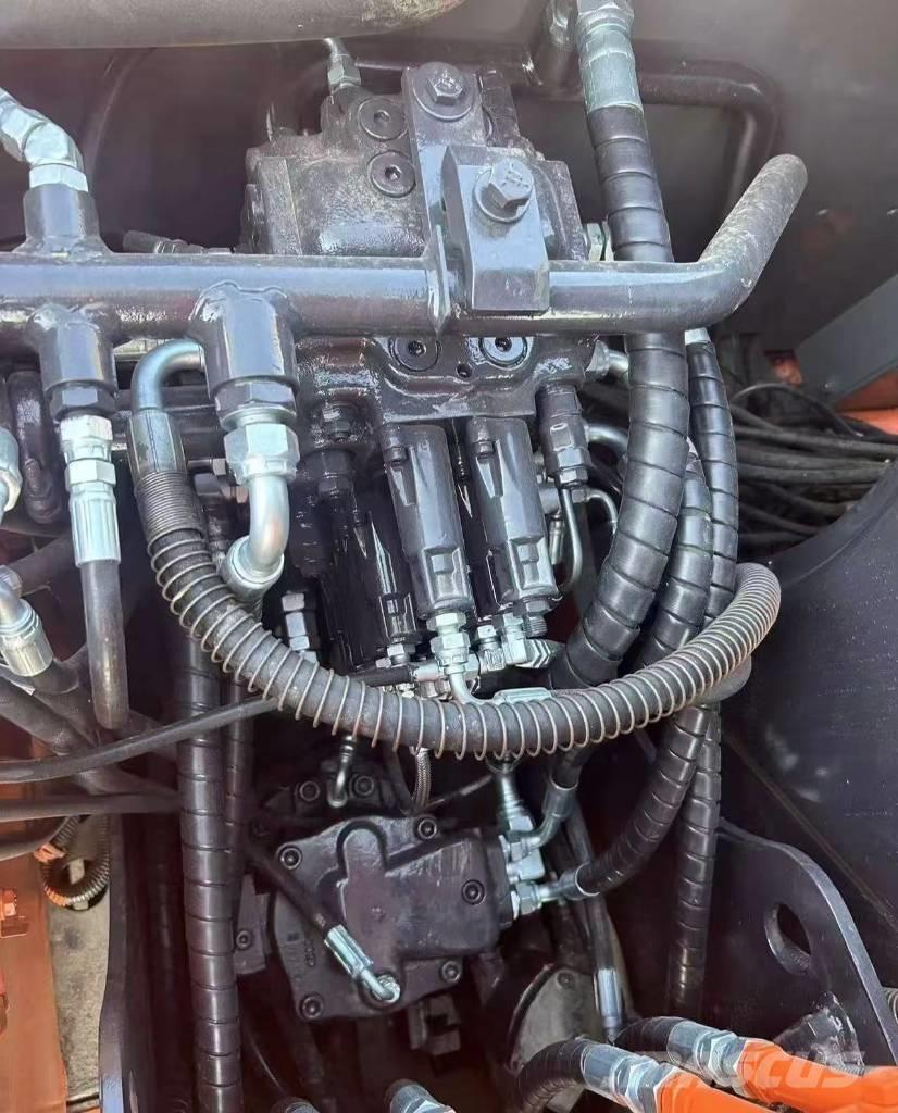 Hitachi 70 Telakaivukoneet