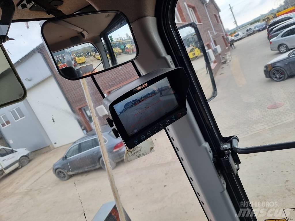 Doosan DL 200-3 Pyöräkuormaajat