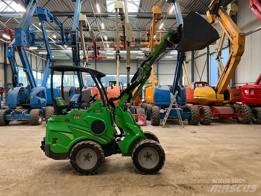 Avant R 28 Pienkuormaajat
