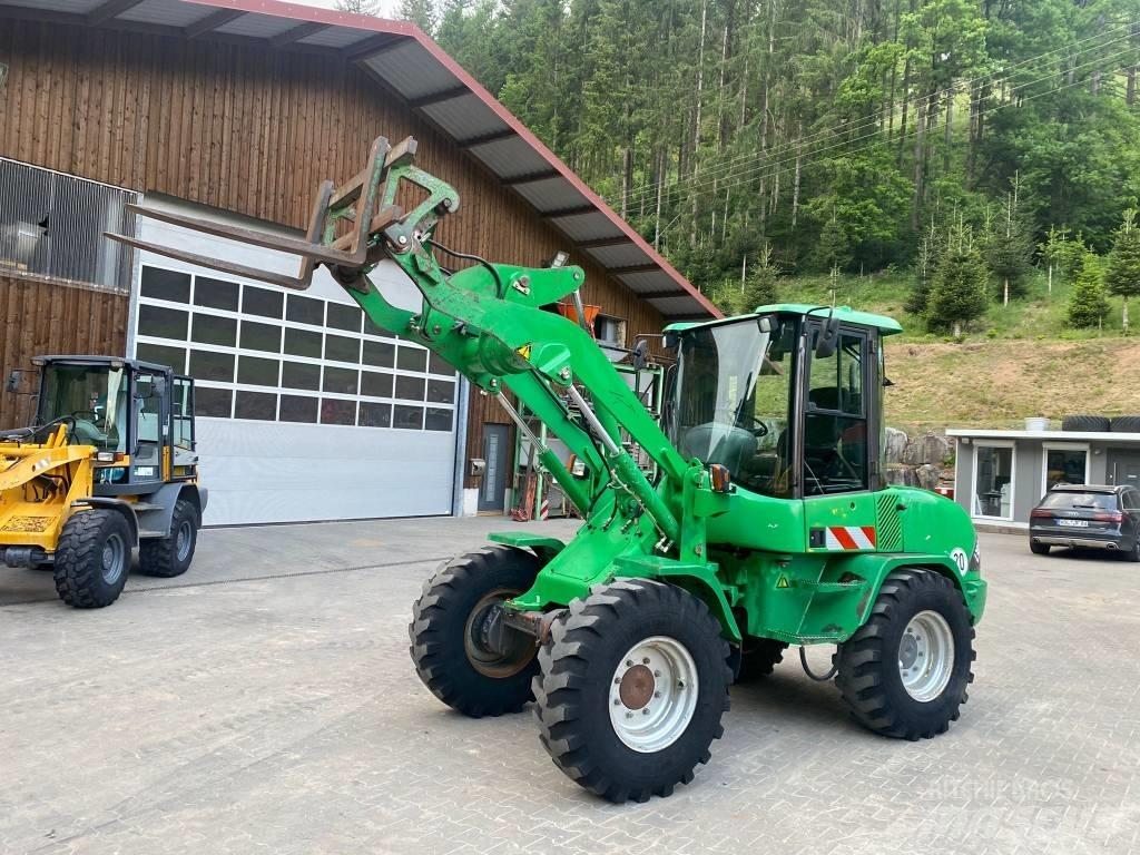 Volvo L 30 Pyöräkuormaajat