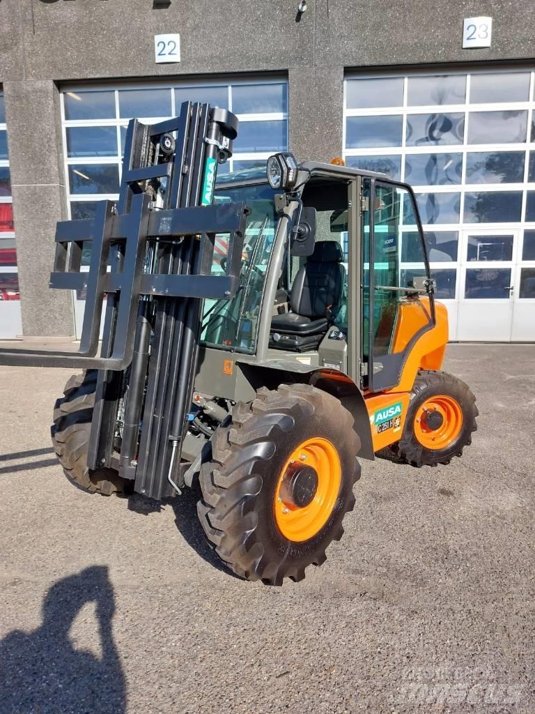 Ausa C 251 H x4 Maastotrukit