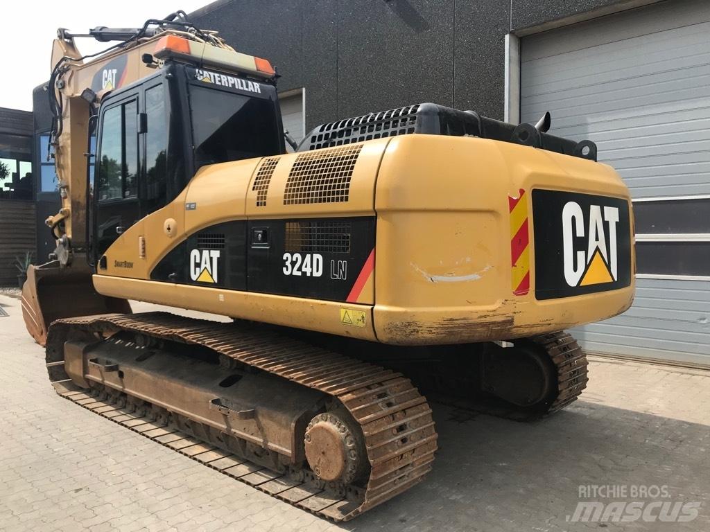 CAT 324D Telakaivukoneet