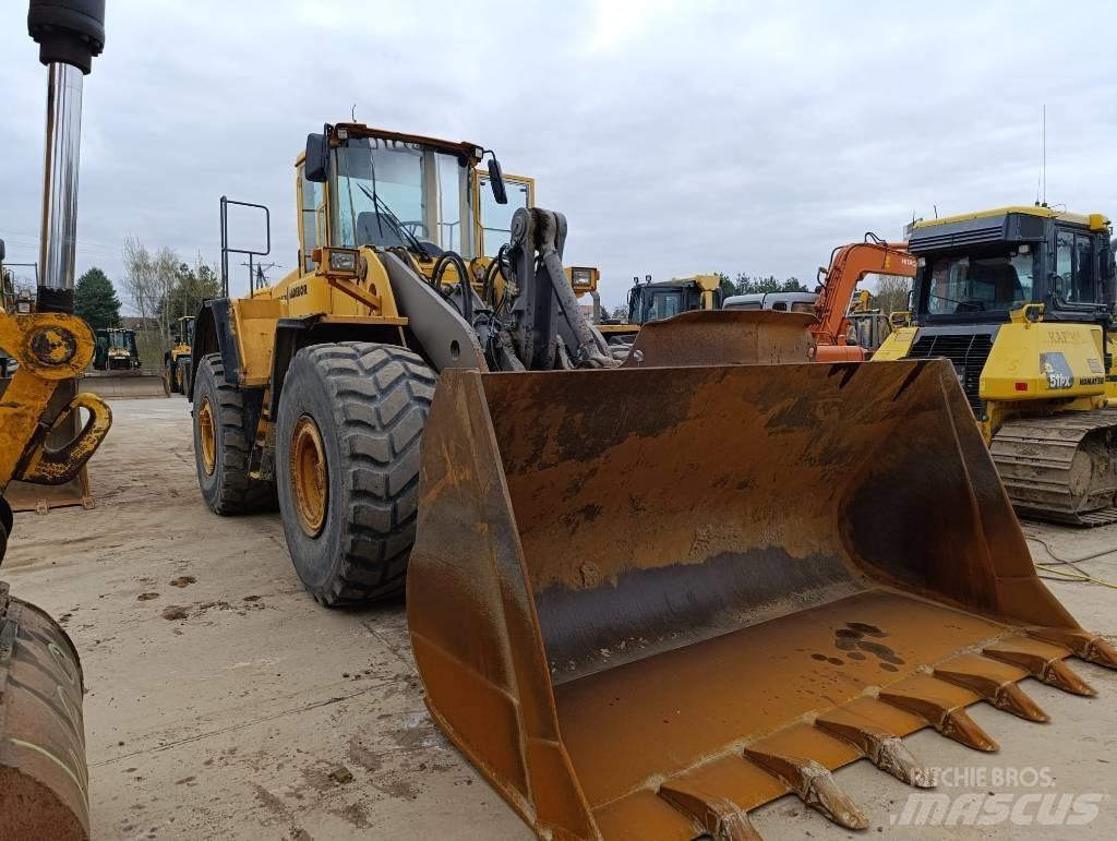 Volvo L 180 E Pyöräkuormaajat