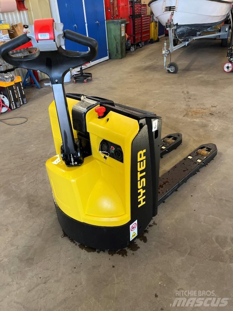 Hyster P 1.6 Lavansiirtotrukit