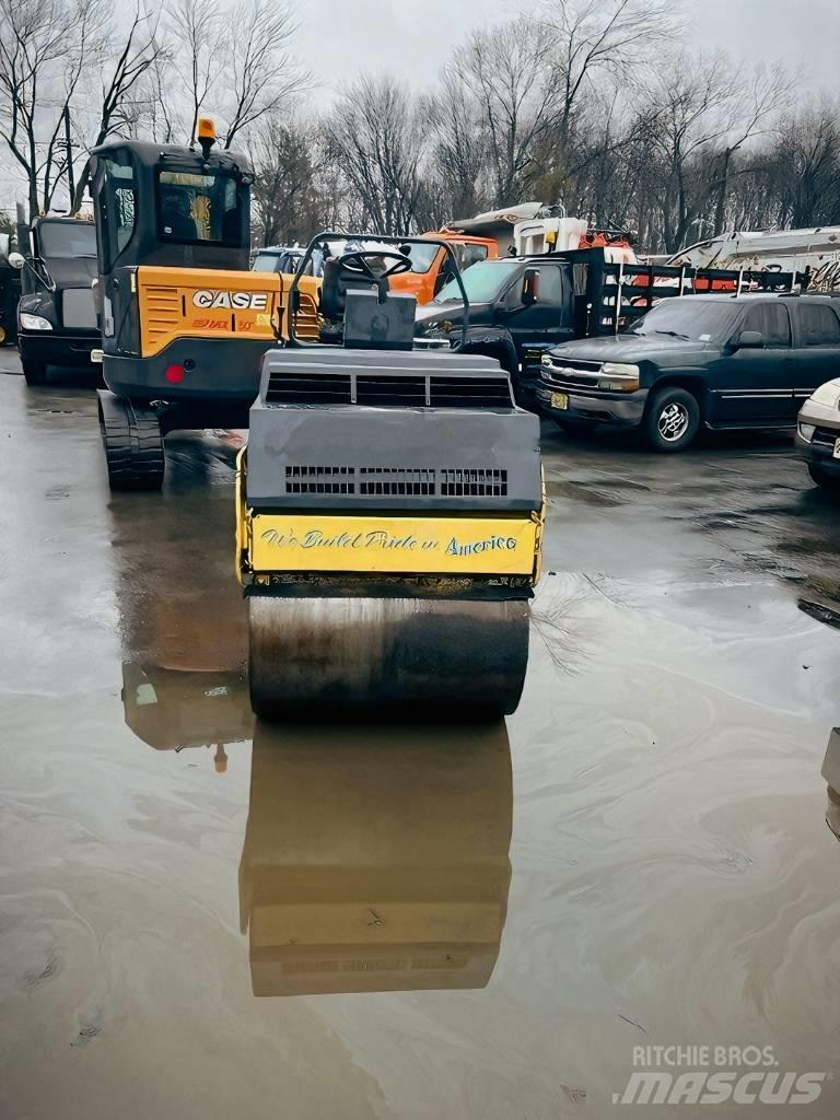 Bomag BW 100 AD-3 Tandemjyrät