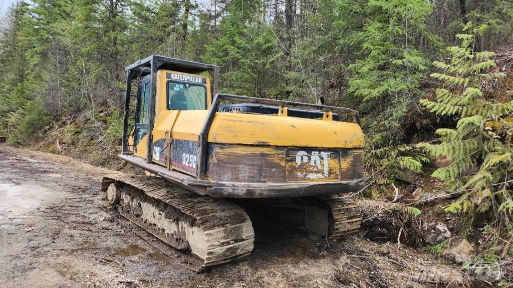 CAT 325 C Telakaivukoneet