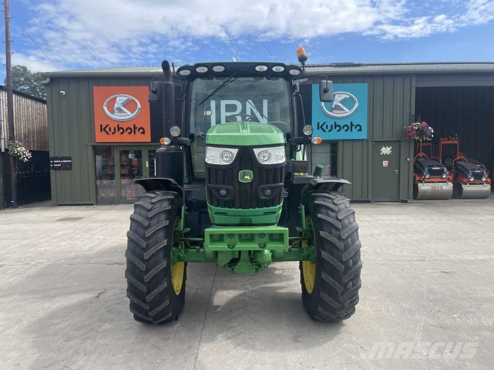 John Deere 6135R Traktorit