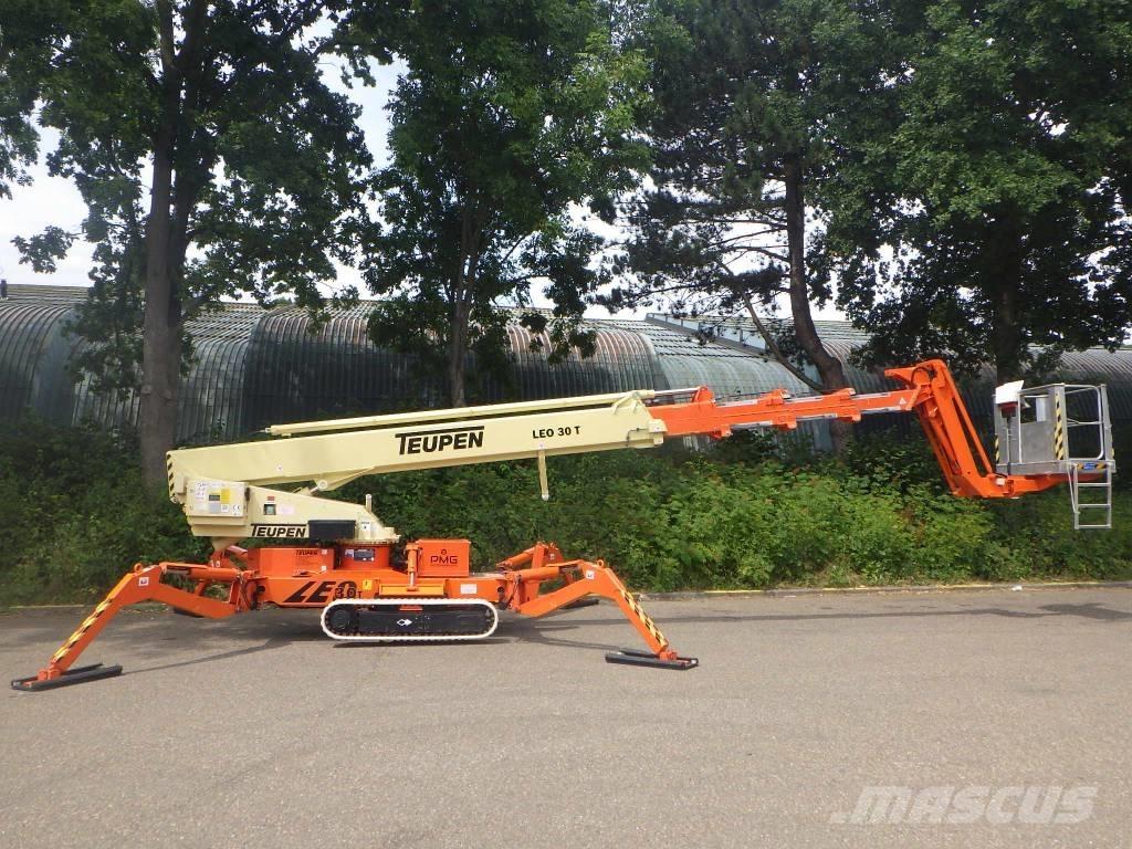 Teupen LEO30T Kuukulkijat