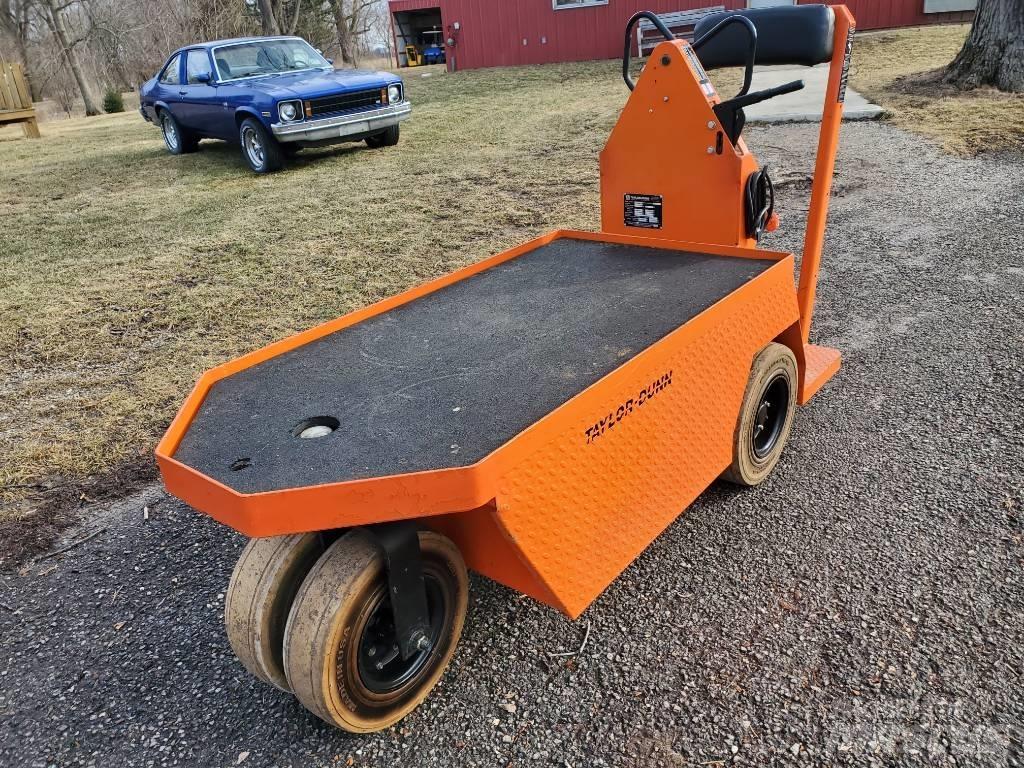 Taylor-Dunn SC100 Vetotrukit