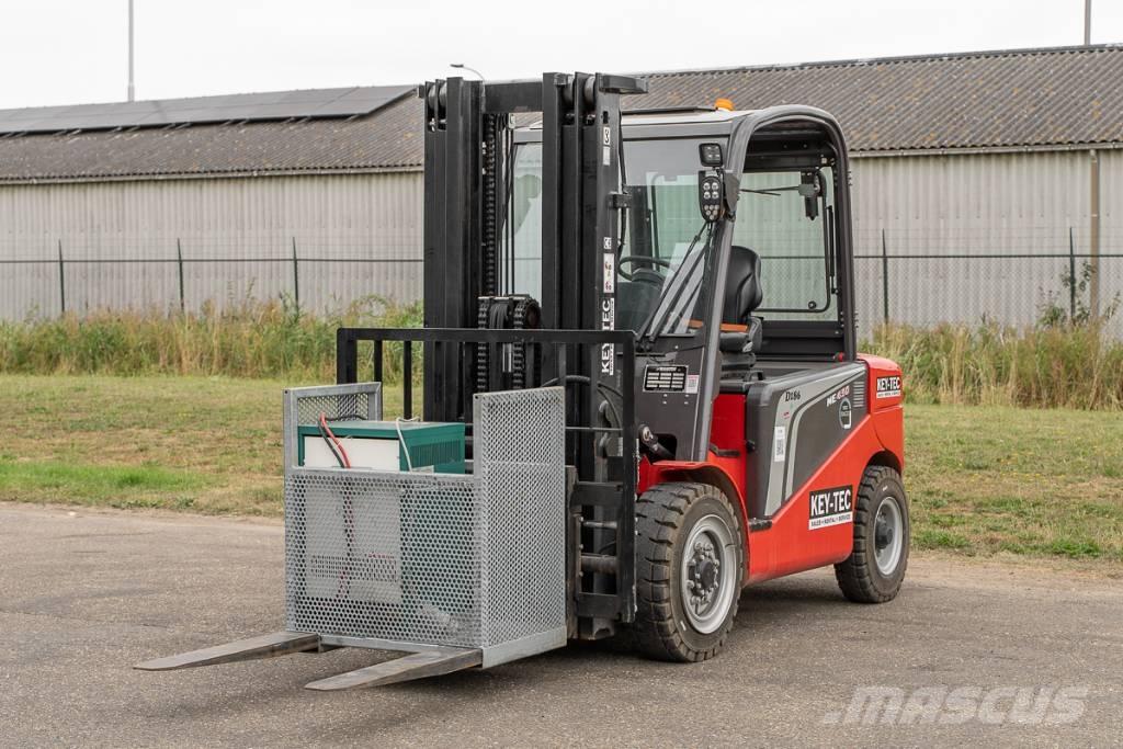 Manitou ME 450 Sähkötrukit