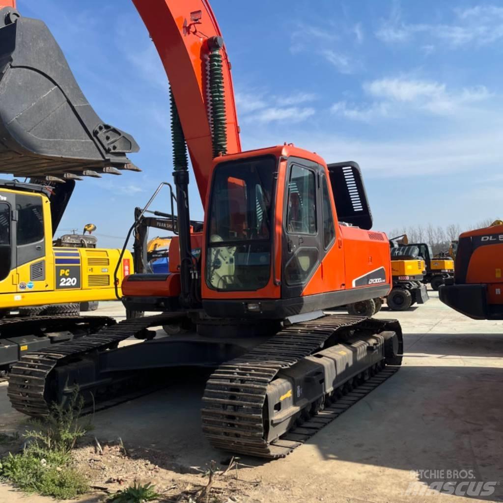 Doosan DX 300 Telakaivukoneet