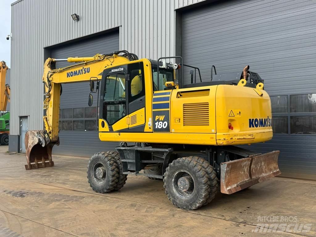 Komatsu PW180-11 Pyöräkaivukoneet