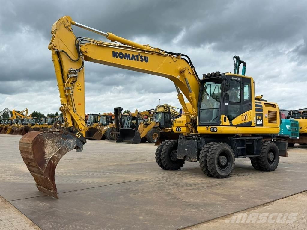 Komatsu PW180-11 Pyöräkaivukoneet