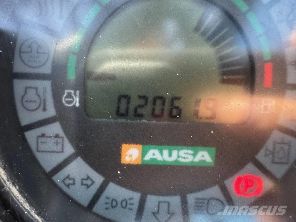 Ausa C 400 H Maastotrukit