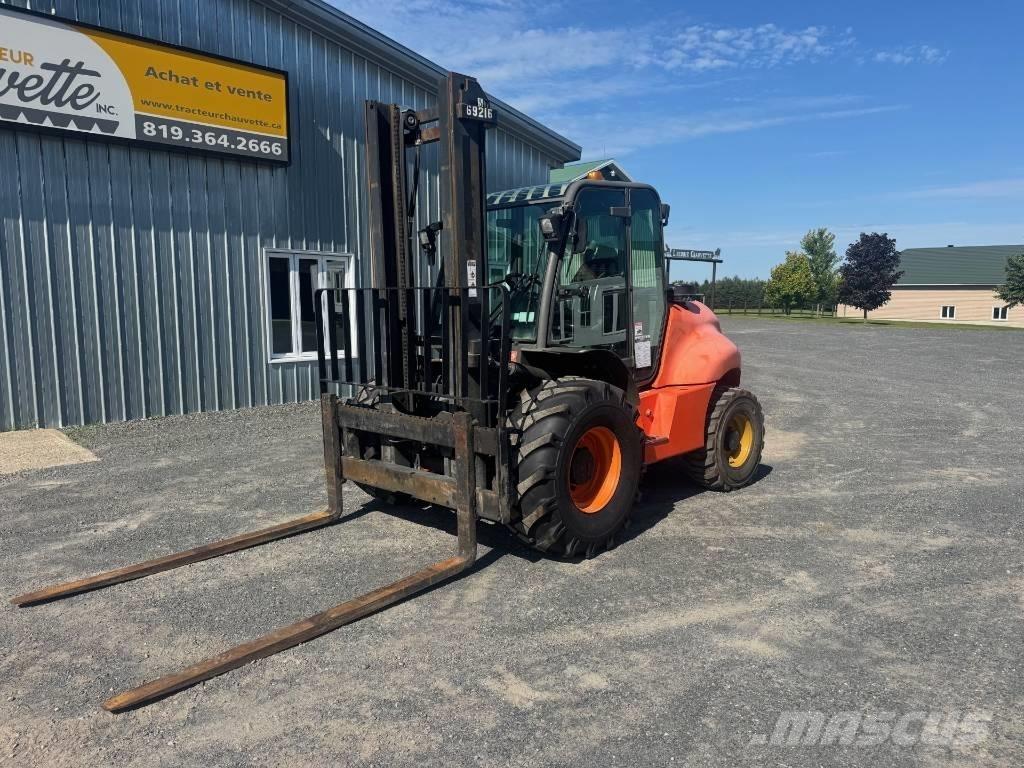 Ausa C 400 H Maastotrukit