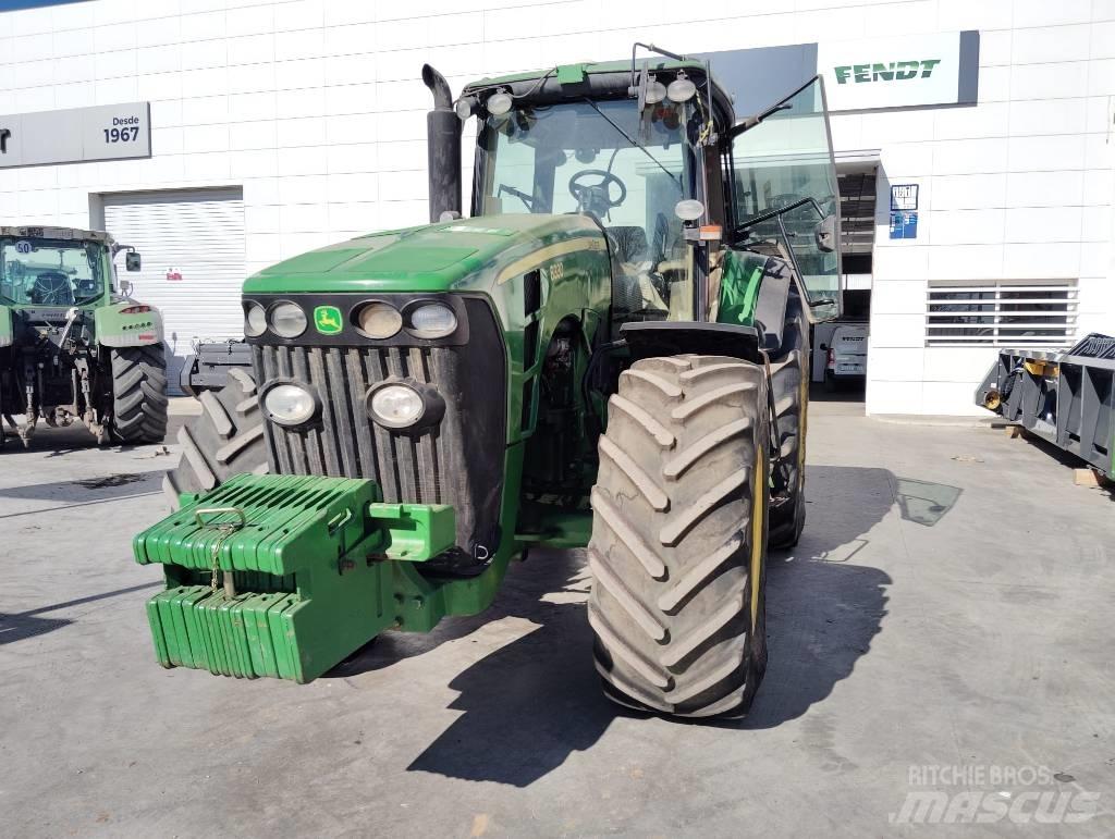 John Deere 8330 Traktorit