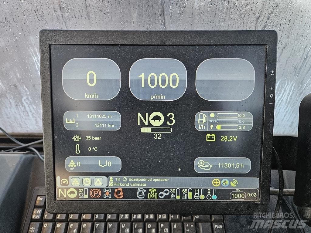 Komatsu 835 Kuormatraktorit