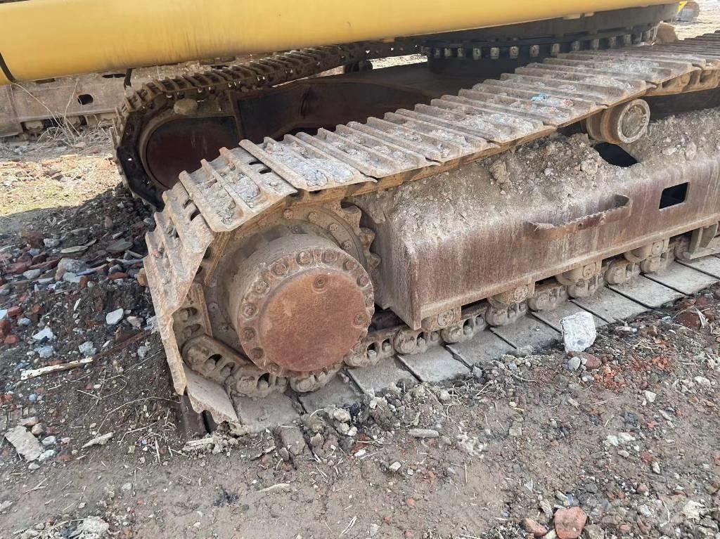 CAT 329d Pitkävartiset kaivinkoneet