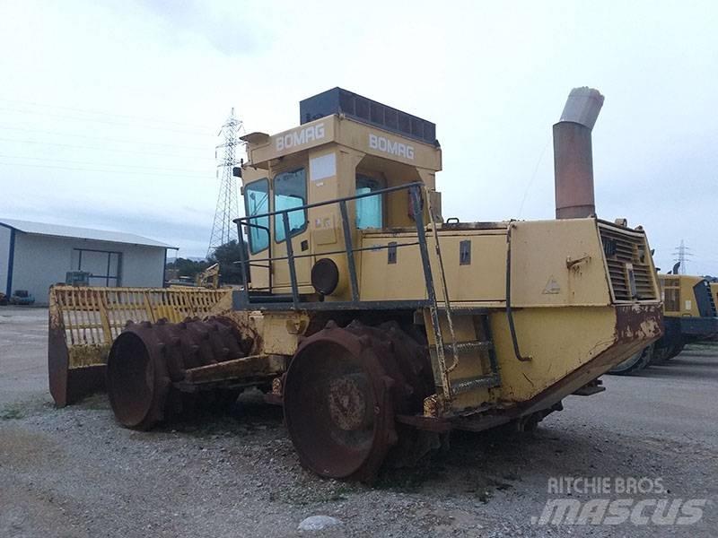 Bomag BC 771 RB Kaatopaikkajyrät