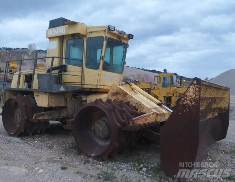 Bomag BC 771 RB Kaatopaikkajyrät