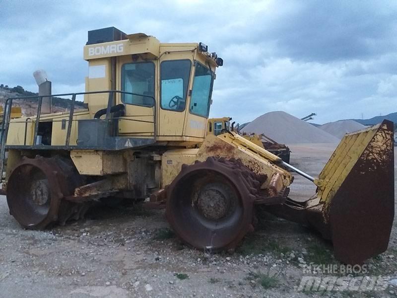 Bomag BC 771 RB Kaatopaikkajyrät