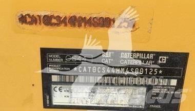 CAT CS44 Yksivalssijyrät