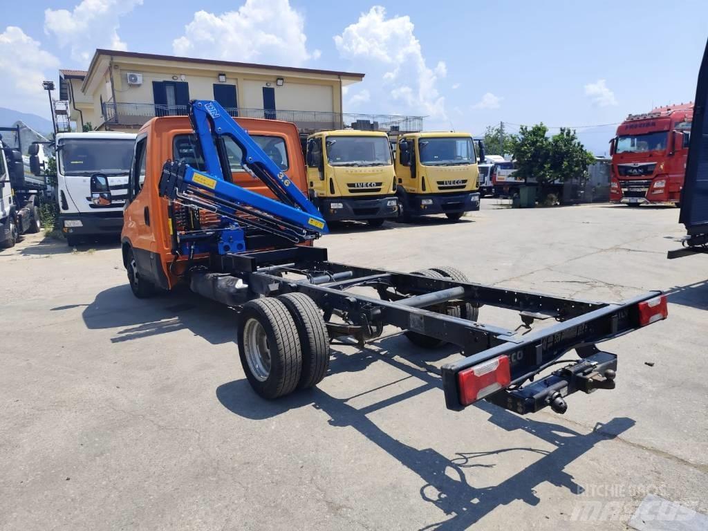 Iveco Daily 35-140 Nosturiautot