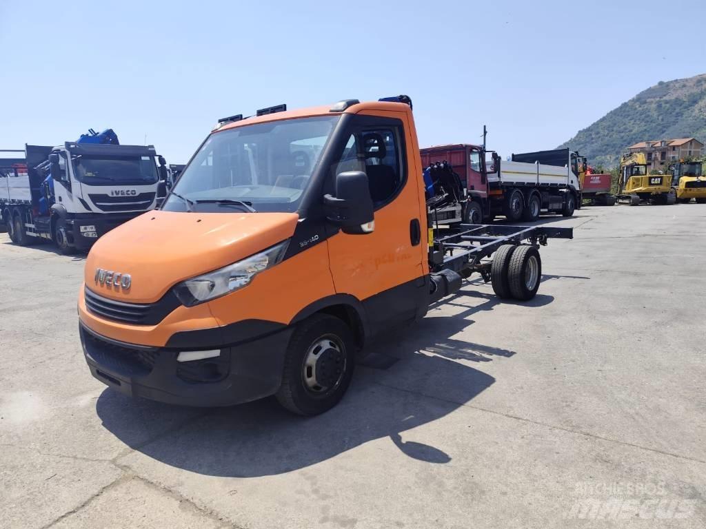 Iveco Daily 35-140 Nosturiautot