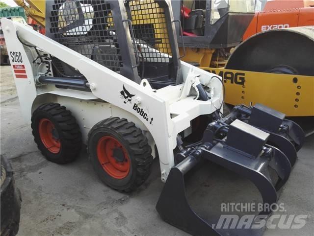 Bobcat S 250 Liukuohjatut kuormaajat