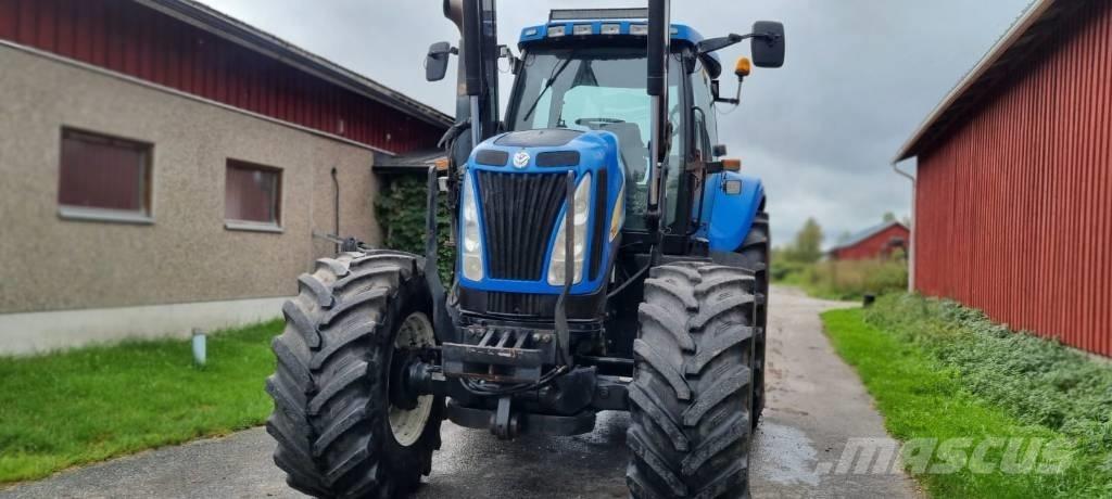 New Holland T 8040 Traktorit