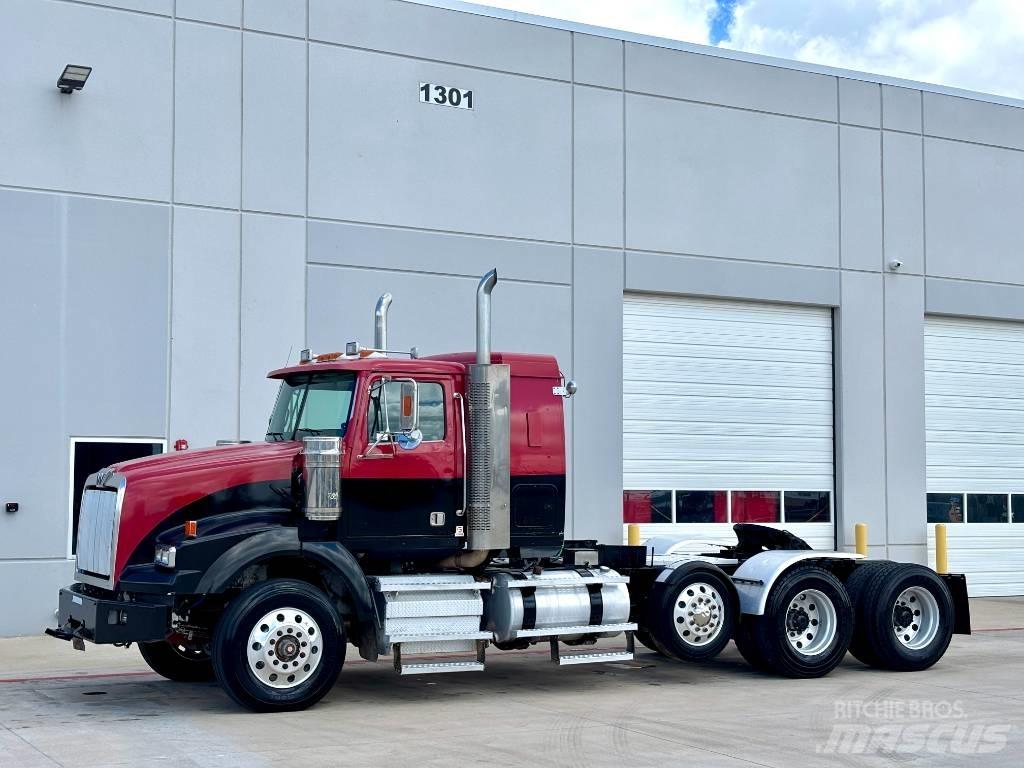 Western Star 4900 Vetopöytäautot