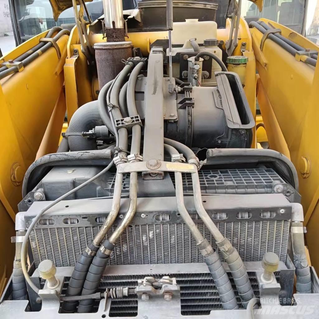 JCB 4CX Kaivurikuormaajat