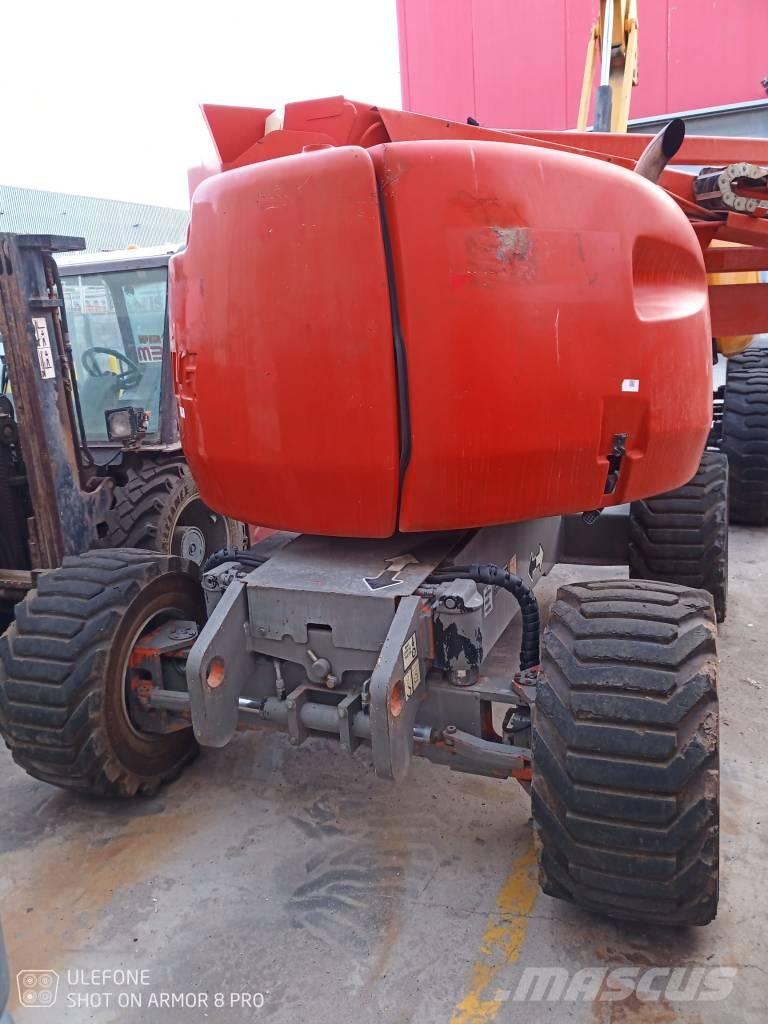 JLG 450 AJS II Kuukulkijat