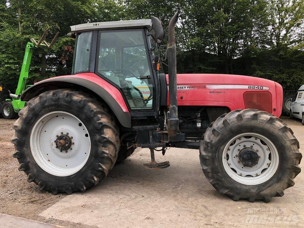 Massey Ferguson 8240 Traktorit