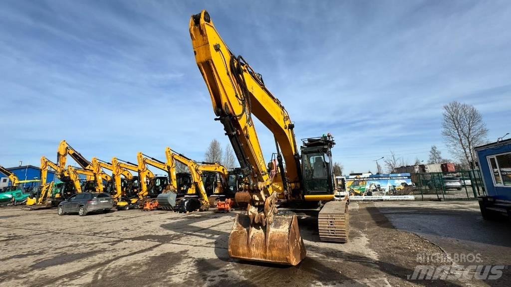 JCB JS 220 LC Telakaivukoneet