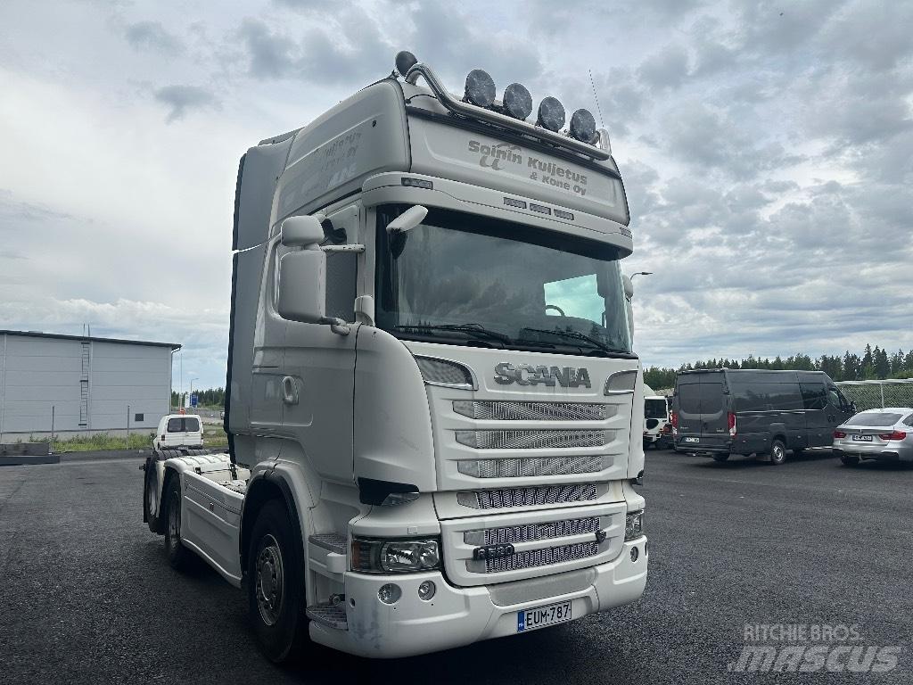 Scania R520 6x2 Vetopöytäautot